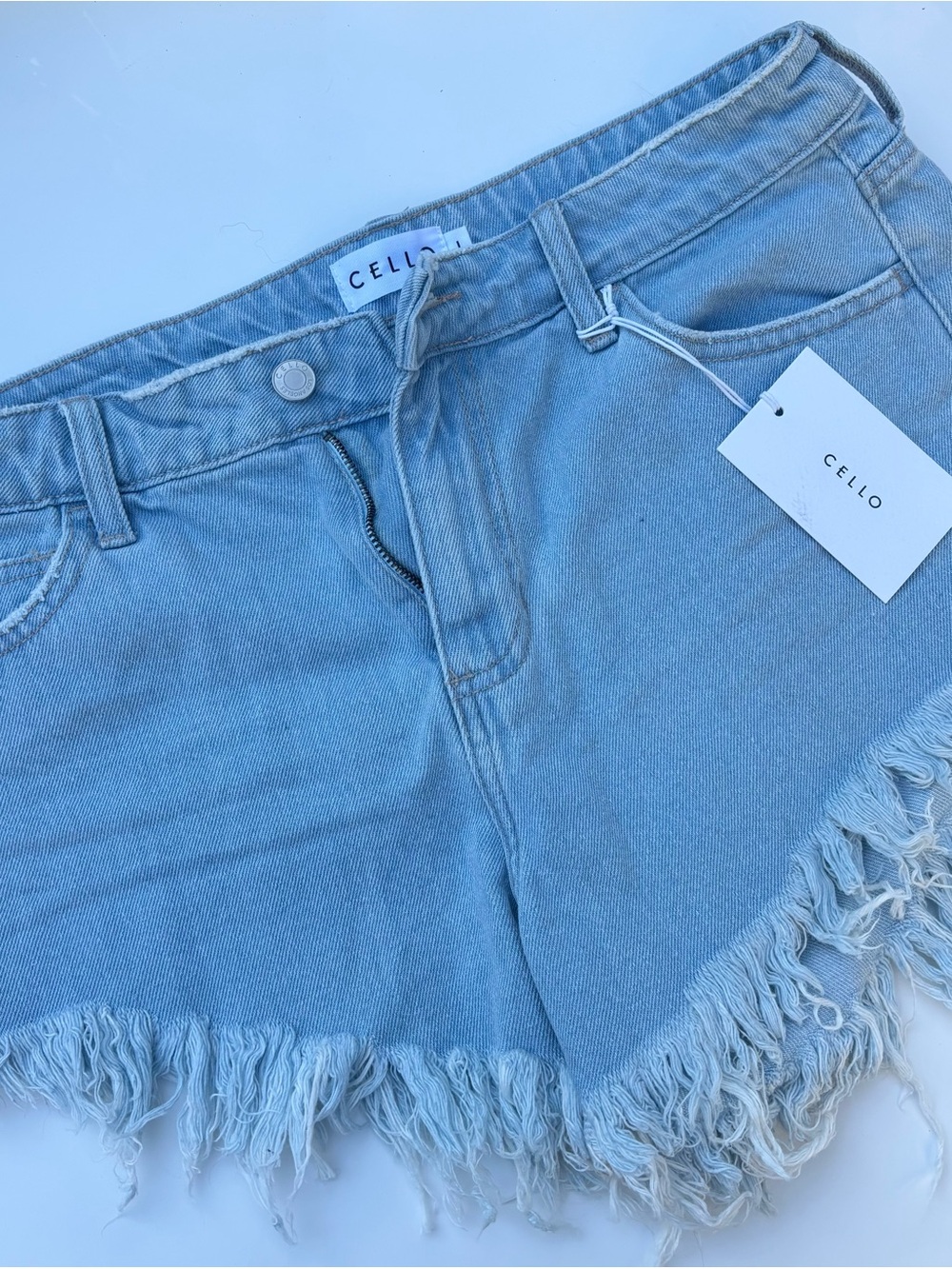 Women's Cello Jean Shorts Size Large - WV46794LT - NEW